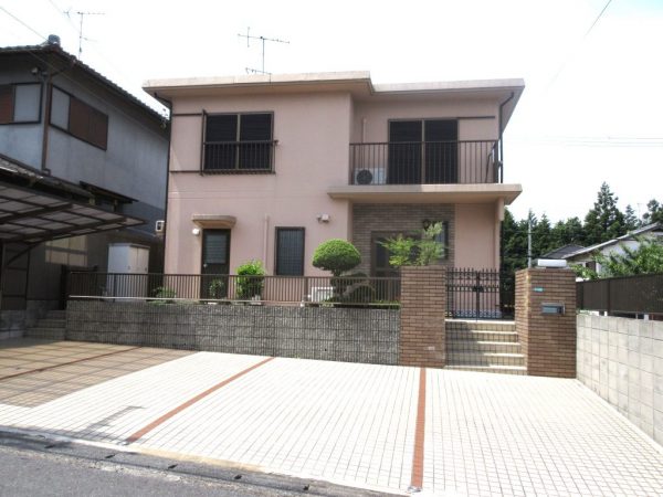 すずらん台西1番町 一戸建借家 4LDK 駐車4台可
