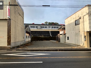 栄町駅前通り 売地（近隣商業地域） 広さ１０６坪 